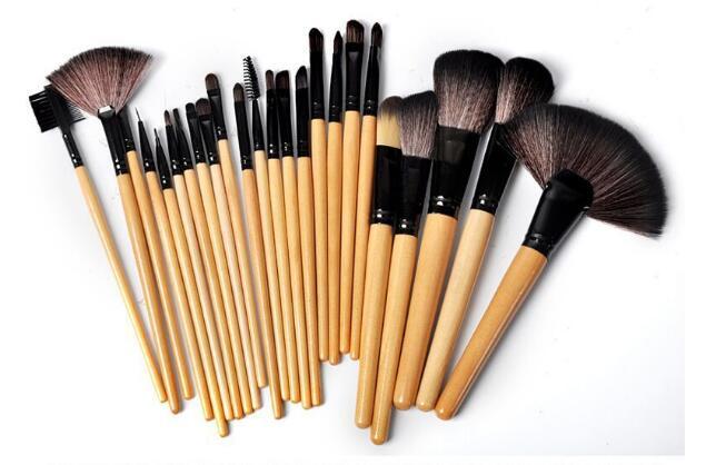 Gift Bag Of 24 Pcs Makeup Brush - Sets Professional